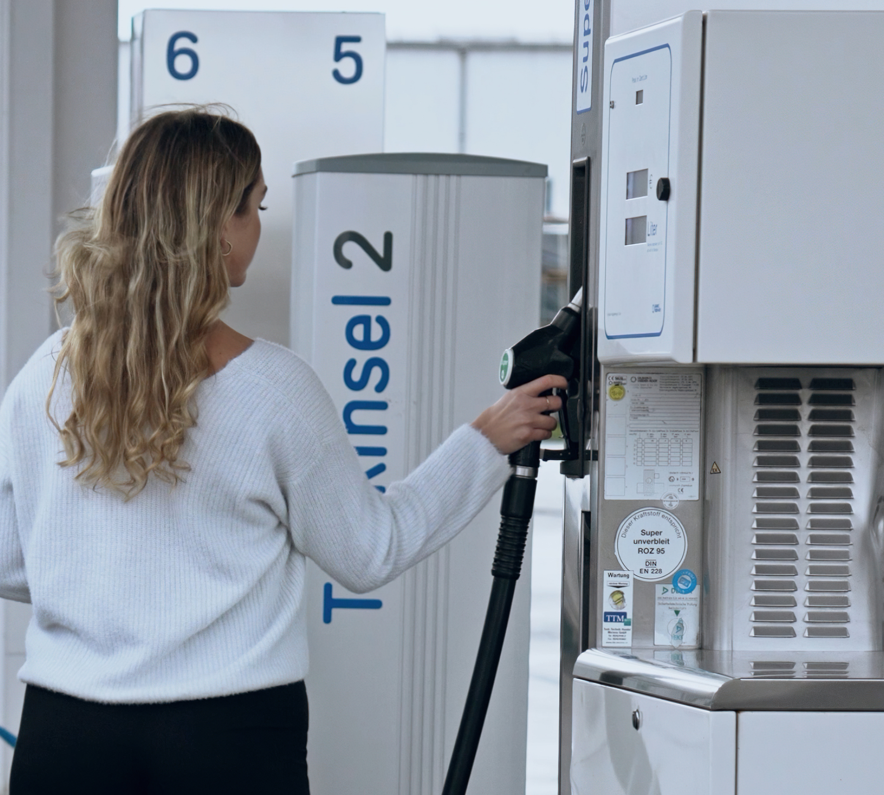 Header_Tankstelle-Handy